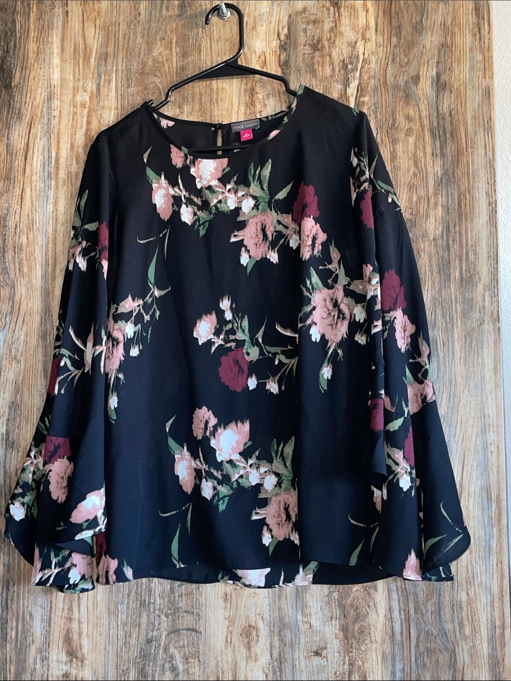 Ava & Grace Black Floral Bell Sleeve Blouse